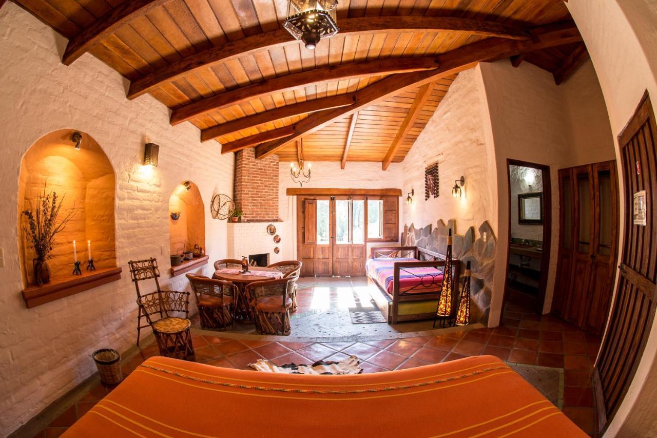 Hotel La Casona Tapalpa Exteriör bild